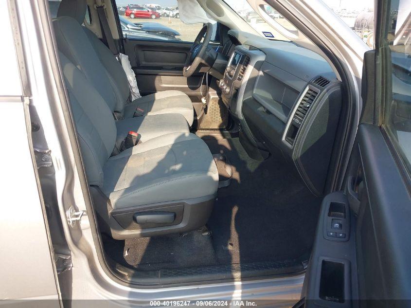 RAM 1500 CLASSIC TRADESMAN QUAD CAB 4X2 6'4 BOX 2020