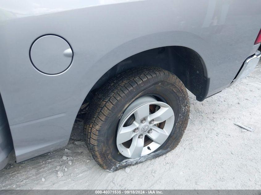 RAM 1500 CLASSIC SLT  4X4 5'7 BOX 2023