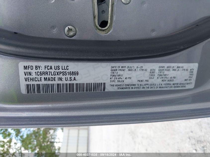 RAM 1500 CLASSIC SLT  4X4 5'7 BOX 2023