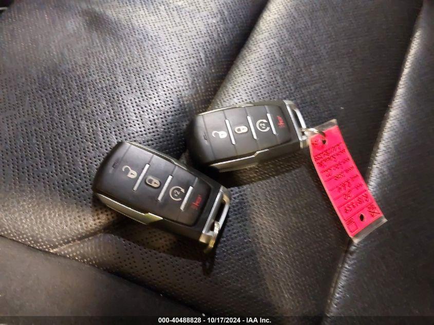 RAM 1500 LARAMIE  4X4 5'7 BOX 2020