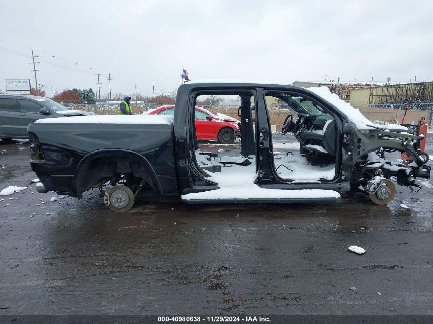 RAM 1500 LARAMIE  4X4 5'7 BOX 2022