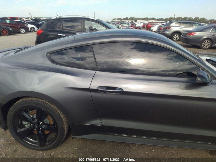 FORD MUSTANG GT 2022