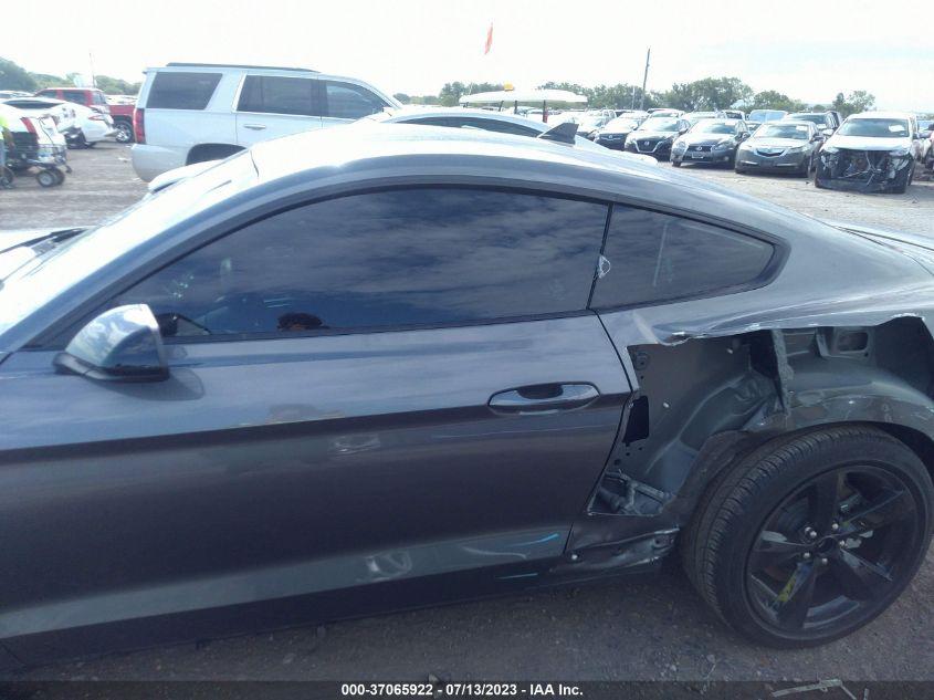 FORD MUSTANG GT 2022