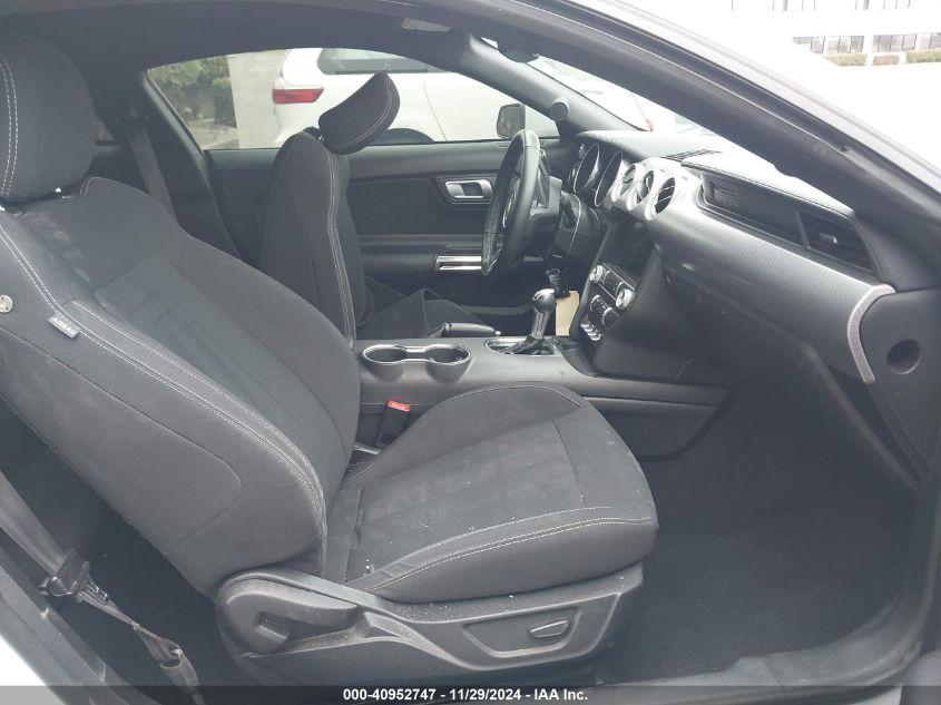 FORD MUSTANG ECOBOOST 2020