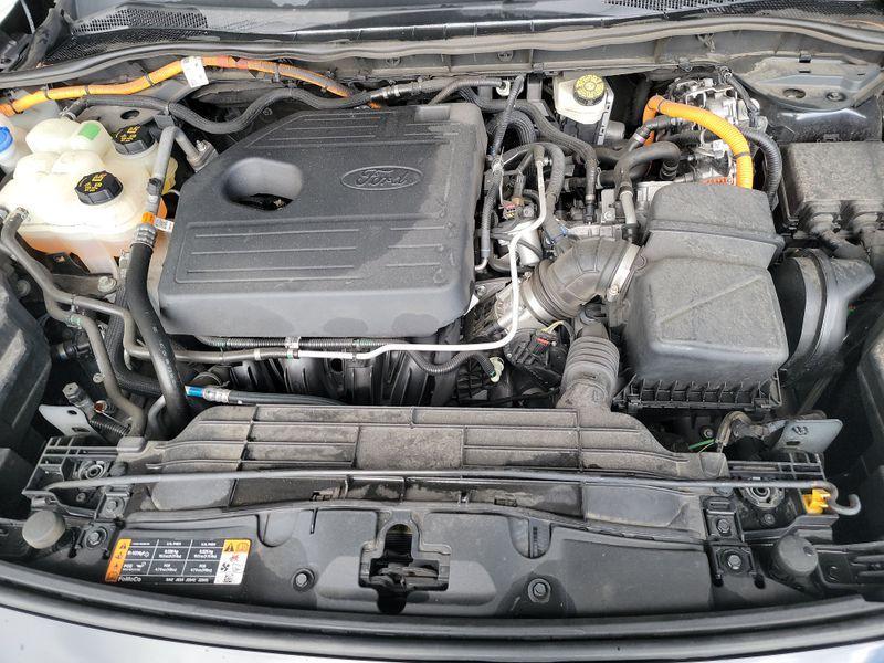 FORD ESCAPE TITANIUM HYBRID 2020