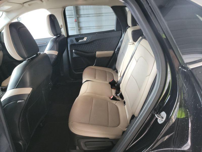 FORD ESCAPE TITANIUM HYBRID 2020