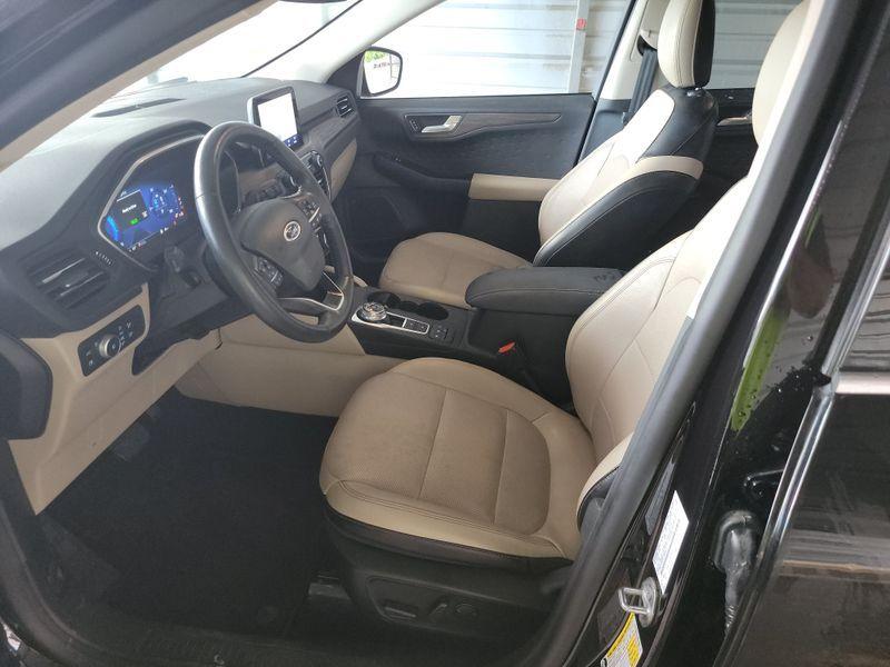 FORD ESCAPE TITANIUM HYBRID 2020