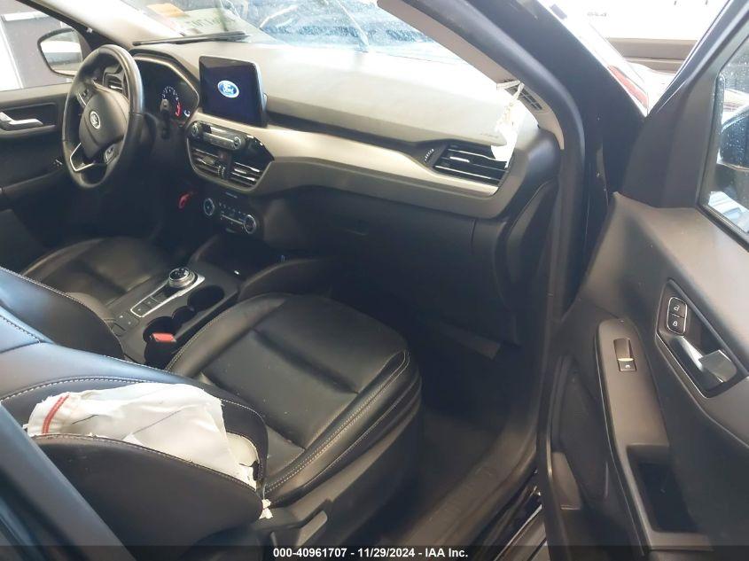 FORD ESCAPE SEL 2020