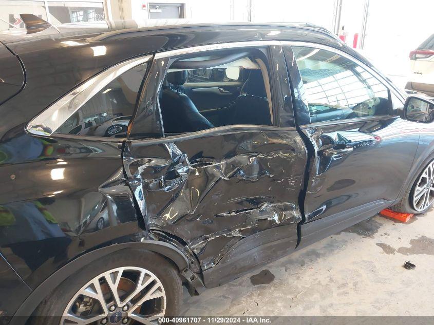 FORD ESCAPE SEL 2020