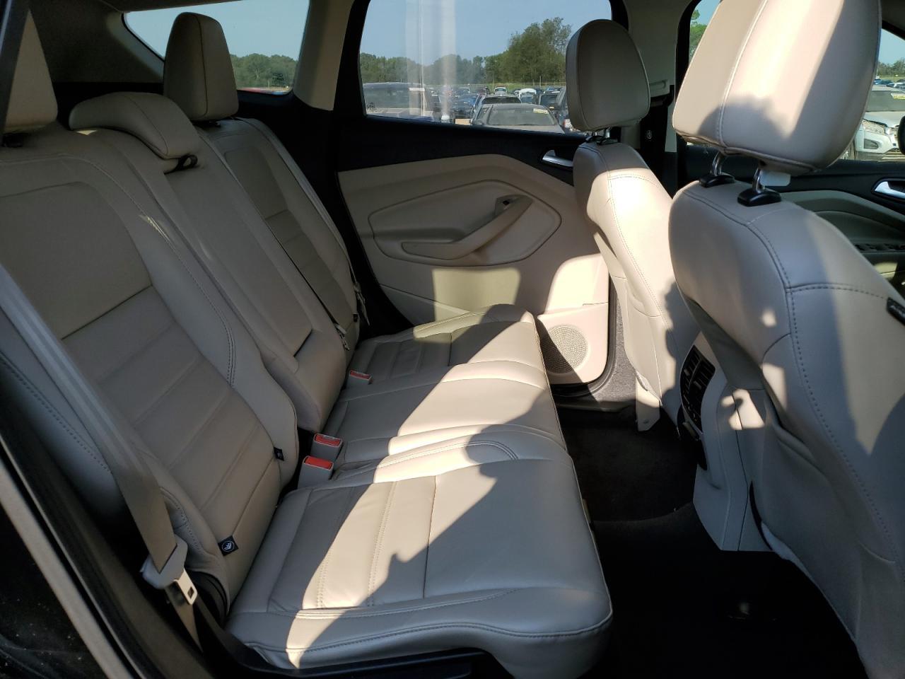 FORD ESCAPE TIT 2017