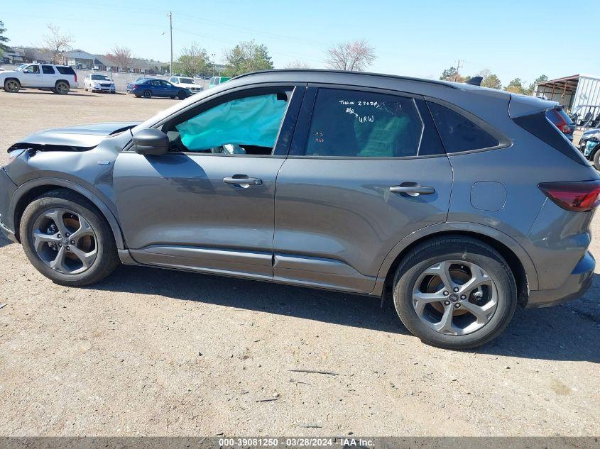 FORD ESCAPE ST-LINE 2023