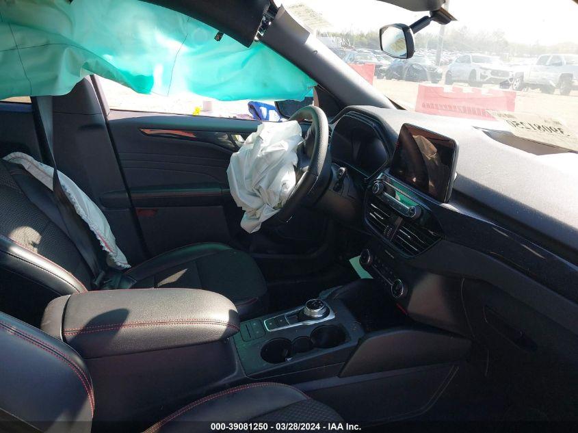 FORD ESCAPE ST-LINE 2023