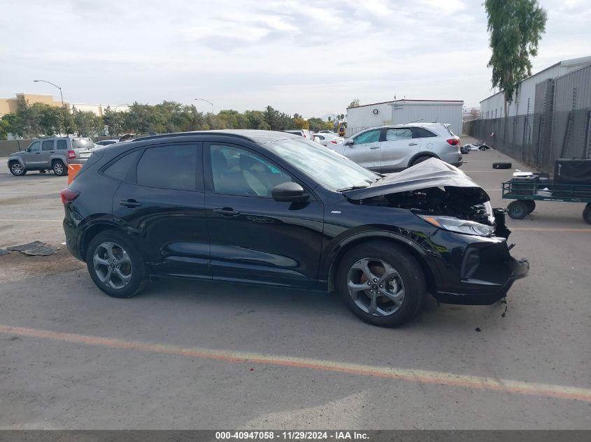 FORD ESCAPE ST-LINE 2023