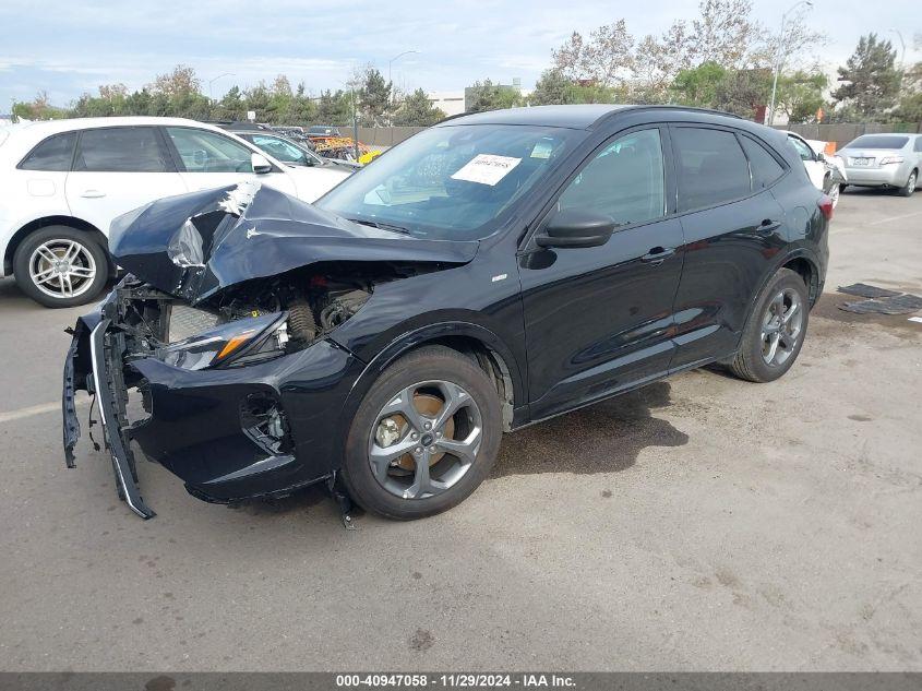 FORD ESCAPE ST-LINE 2023