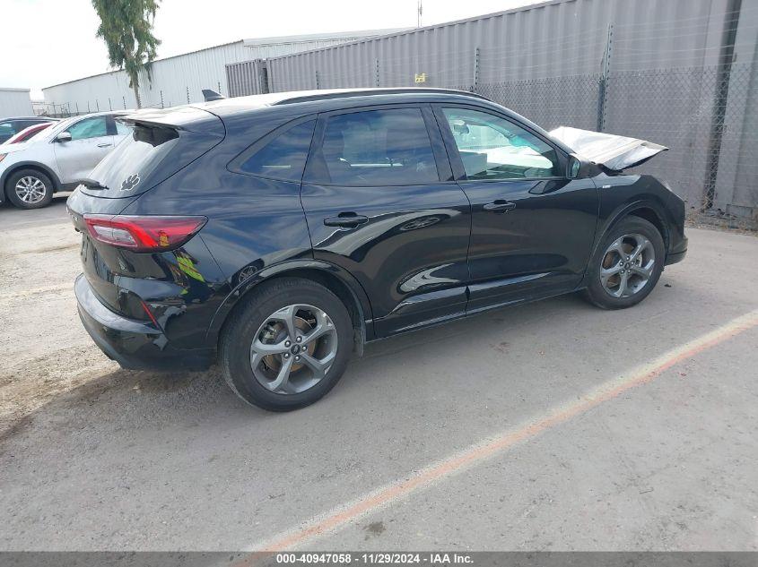 FORD ESCAPE ST-LINE 2023