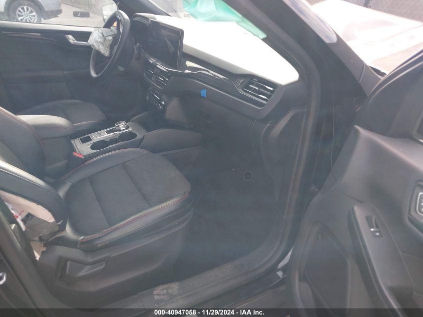 FORD ESCAPE ST-LINE 2023