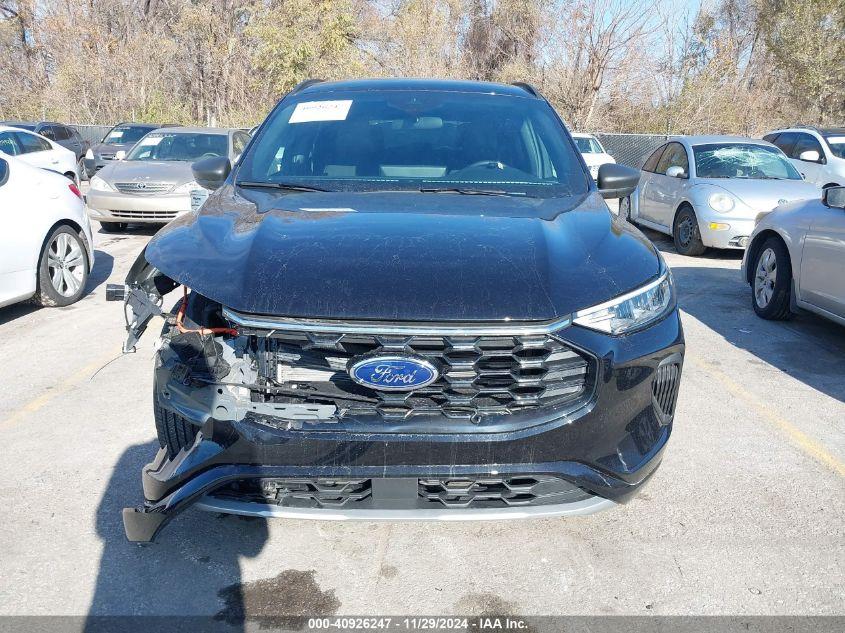 FORD ESCAPE ST-LINE 2024