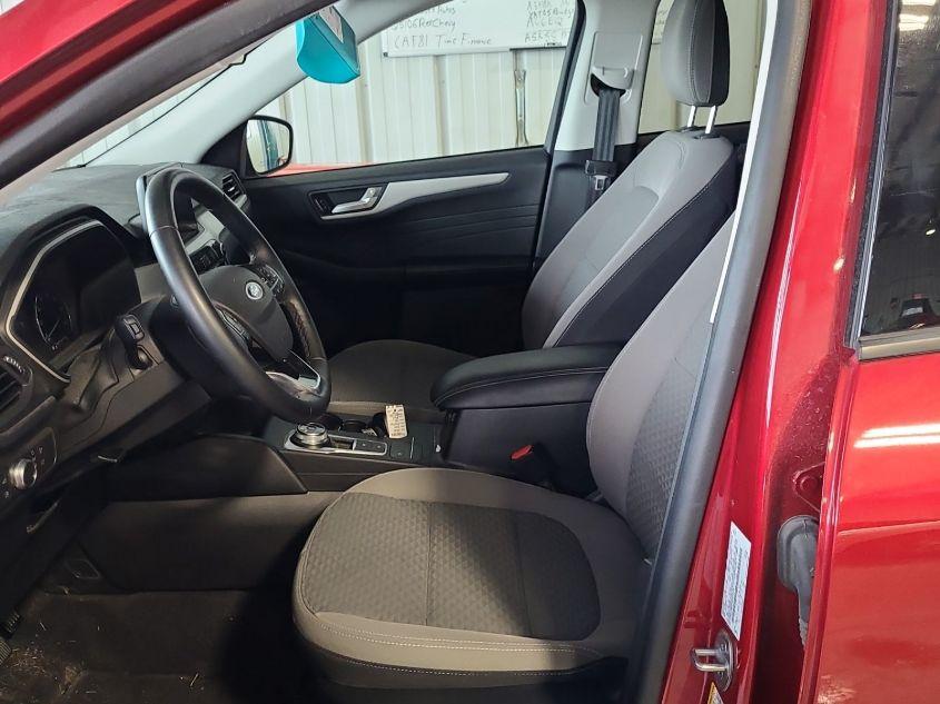 FORD ESCAPE SE HYBRID 2021