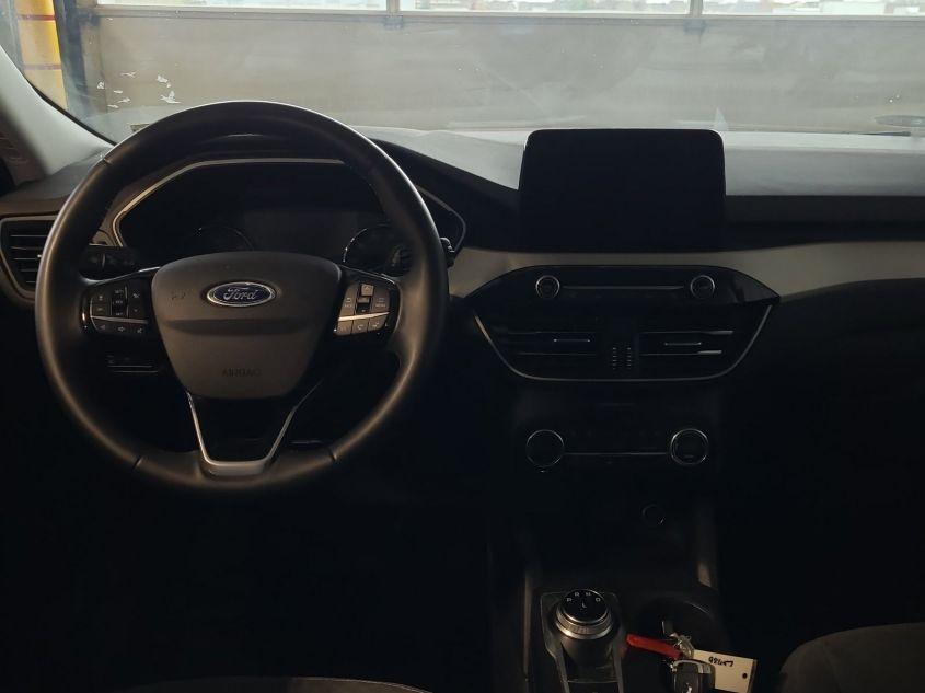 FORD ESCAPE SE HYBRID 2021