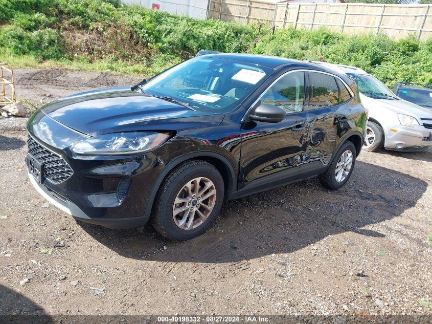 FORD ESCAPE SE 2022