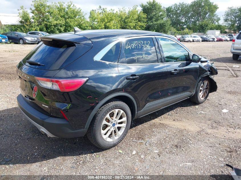 FORD ESCAPE SE 2022