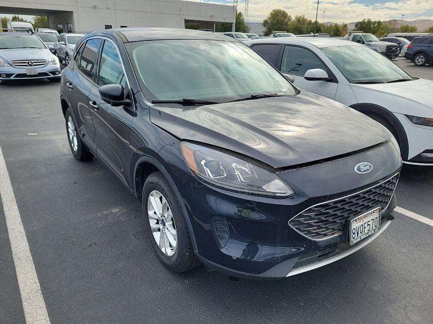 FORD ESCAPE SE 2021