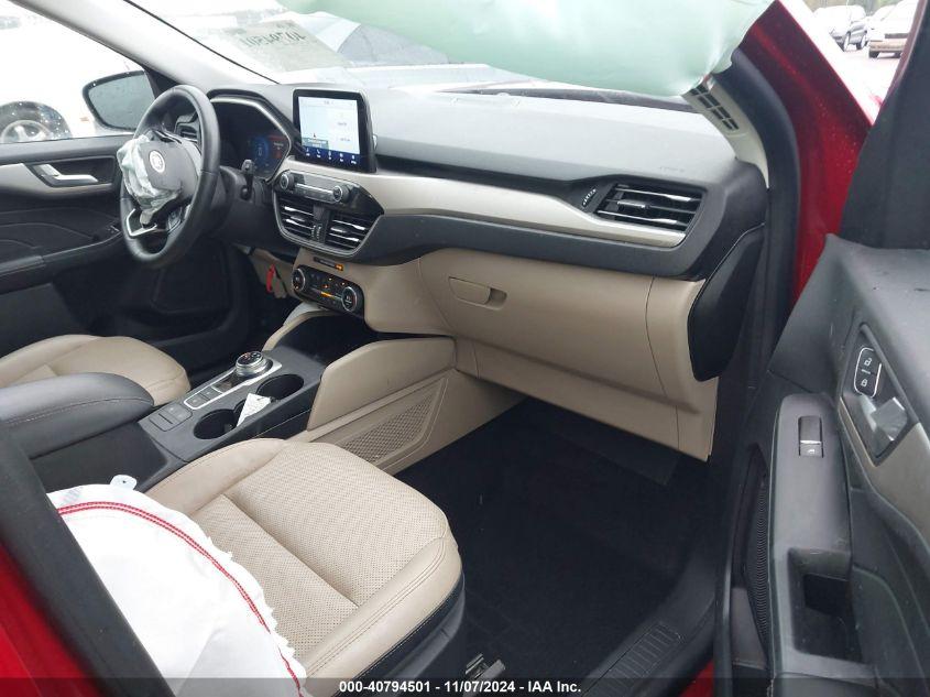 FORD ESCAPE SEL 2021