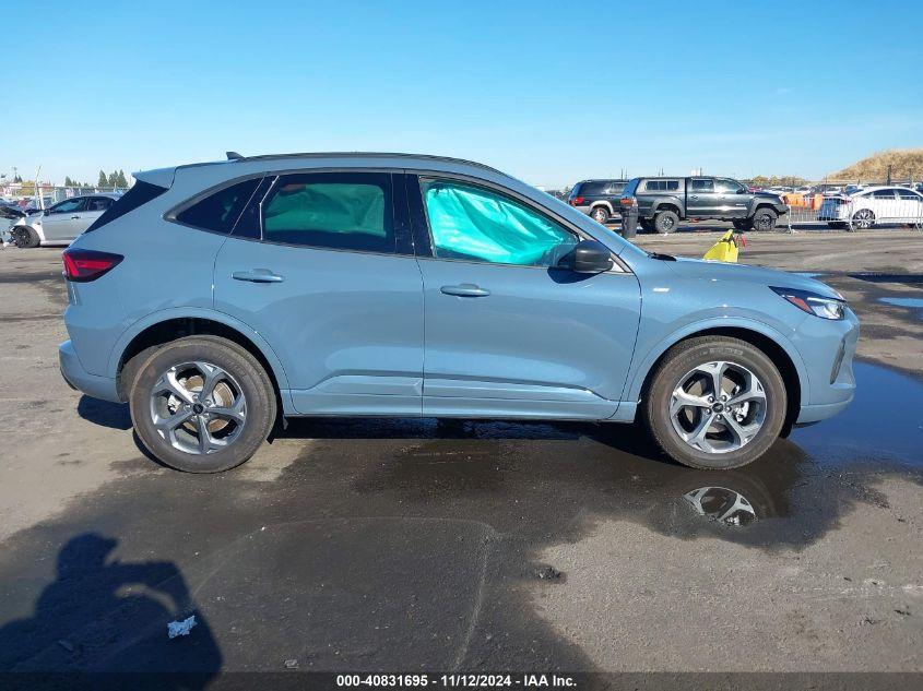 FORD ESCAPE ST-LINE 2024
