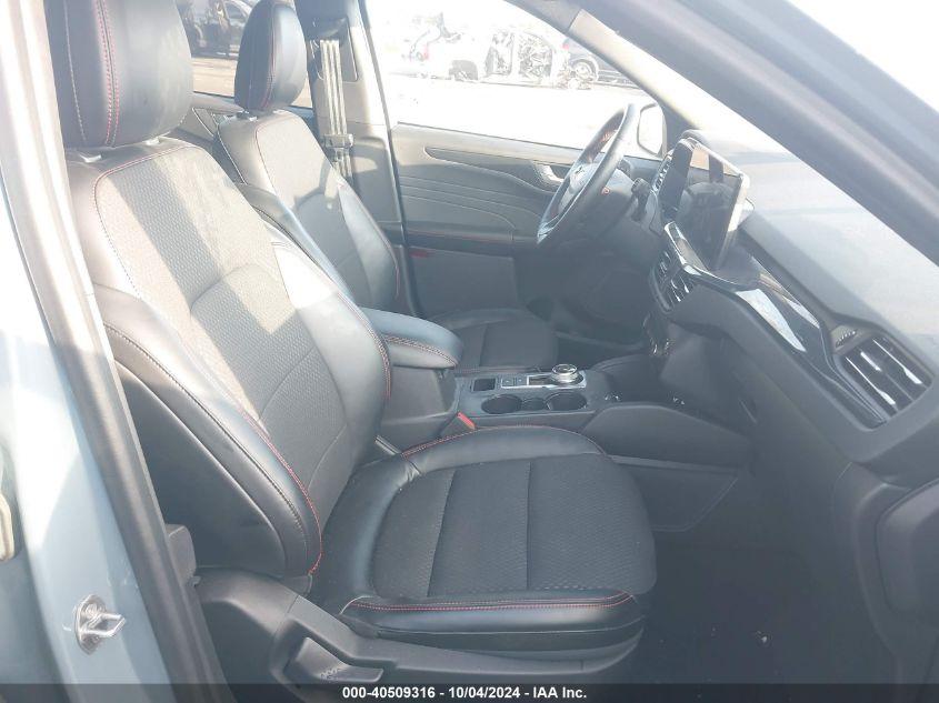 FORD ESCAPE ST-LINE 2024