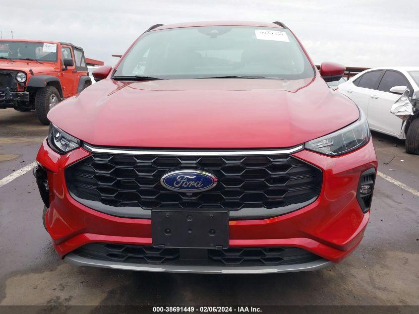FORD ESCAPE ST-LINE SELECT 2023