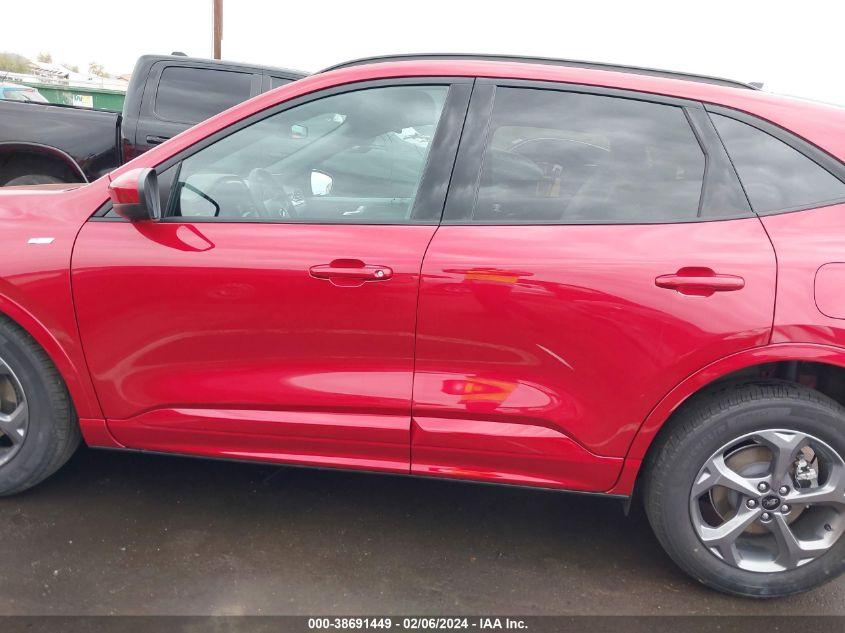 FORD ESCAPE ST-LINE SELECT 2023