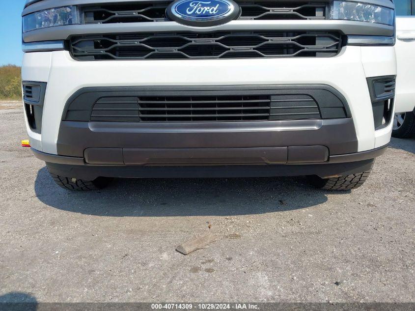 FORD EXPEDITION XLT 2024