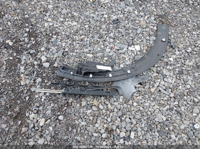 FORD EXPLORER XLT 2022