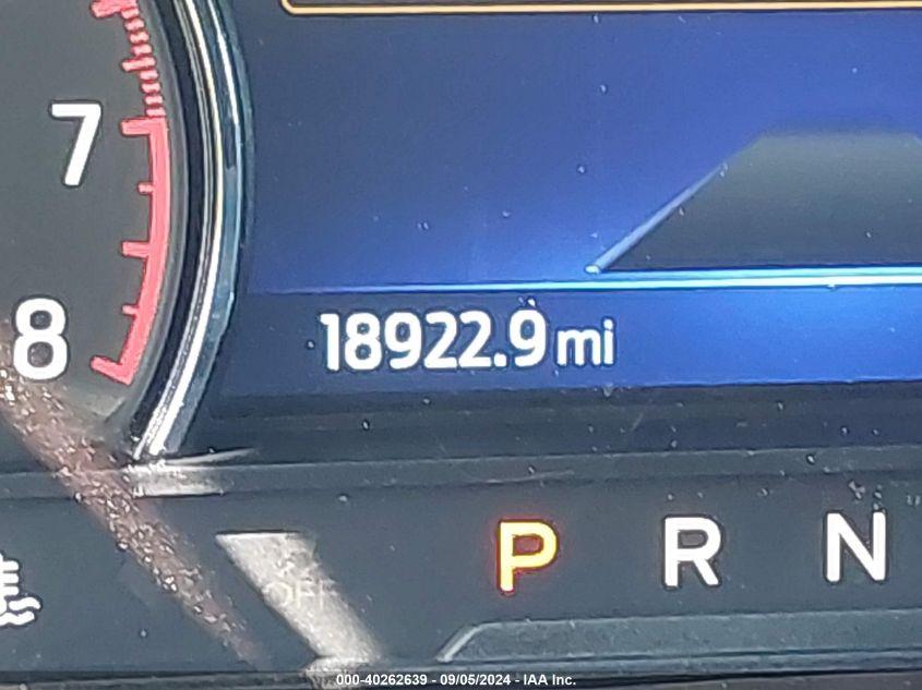 FORD EXPLORER XLT 2022