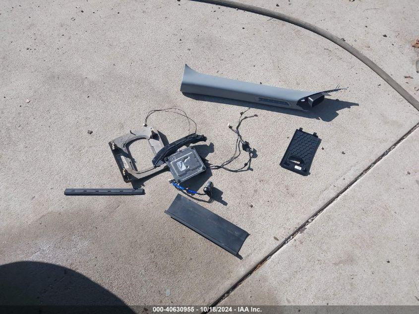 FORD EXPLORER XLT 2021