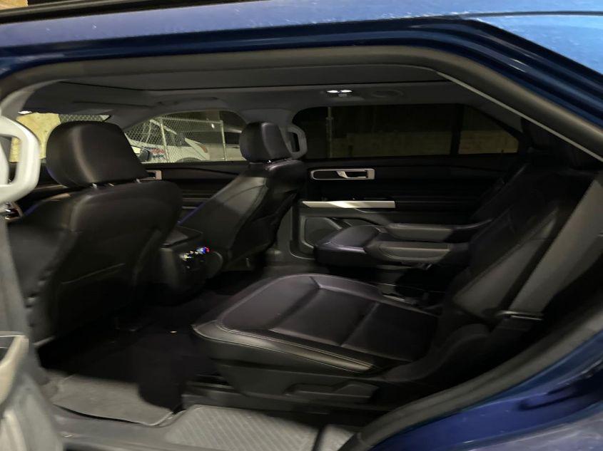 FORD EXPLORER XLT 2021