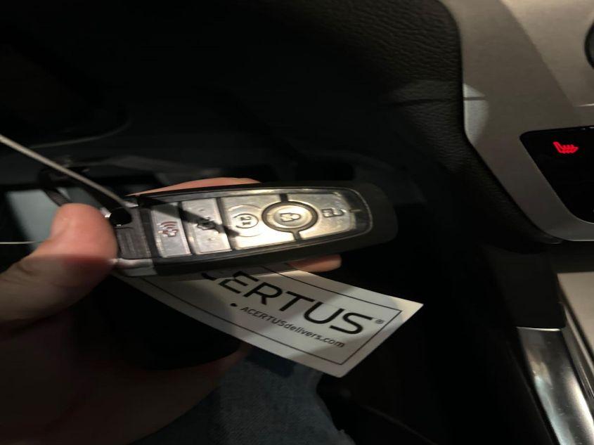 FORD EXPLORER XLT 2021