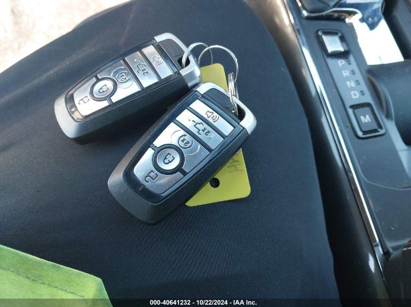 FORD F-150 LARIAT 2021