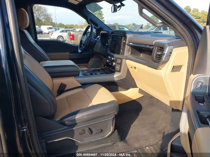 FORD F-150 LARIAT 2023