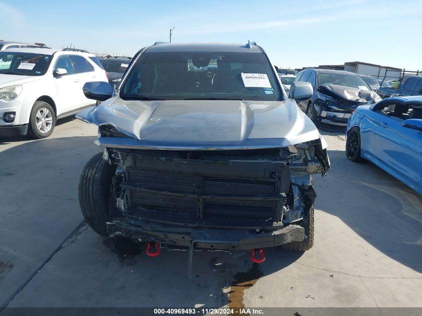 GMC YUKON XL 4WD AT4 2023