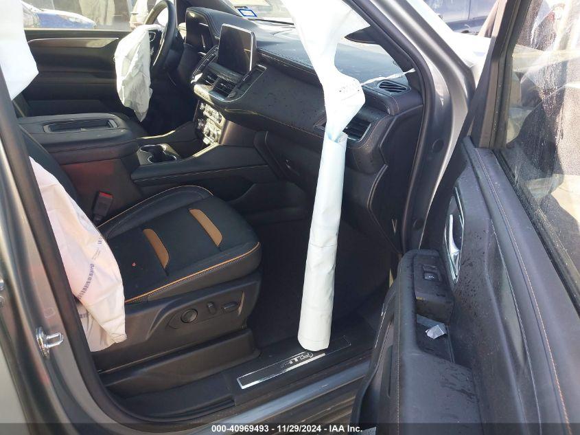 GMC YUKON XL 4WD AT4 2023