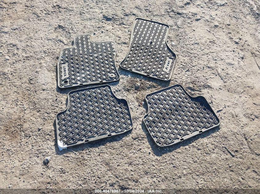 GMC CANYON 2WD  SHORT BOX ELEVATION 2022