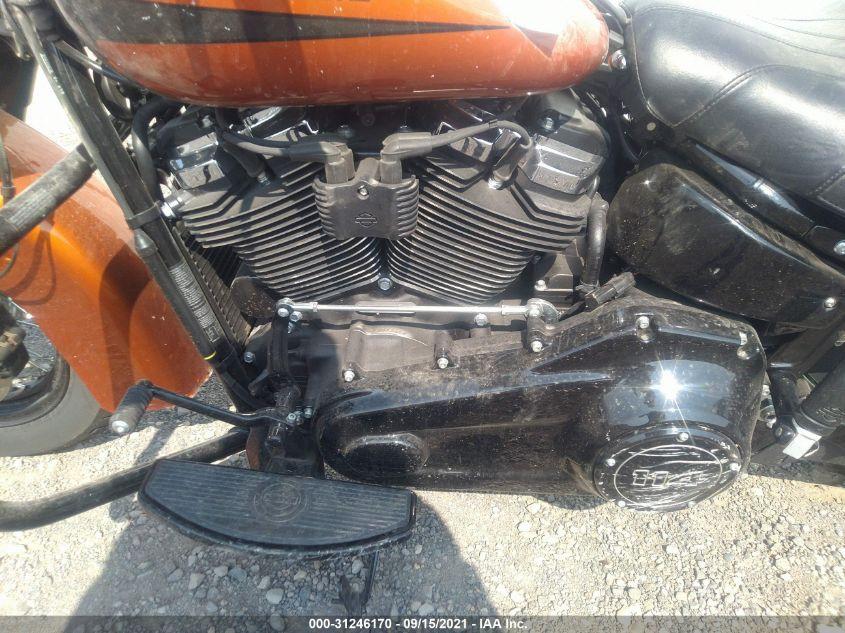 HARLEY-DAVIDSON FLHCS  2020