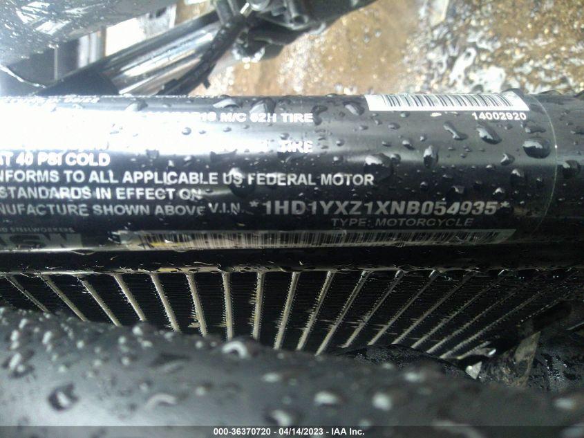 HARLEY-DAVIDSON FLXRST  2022