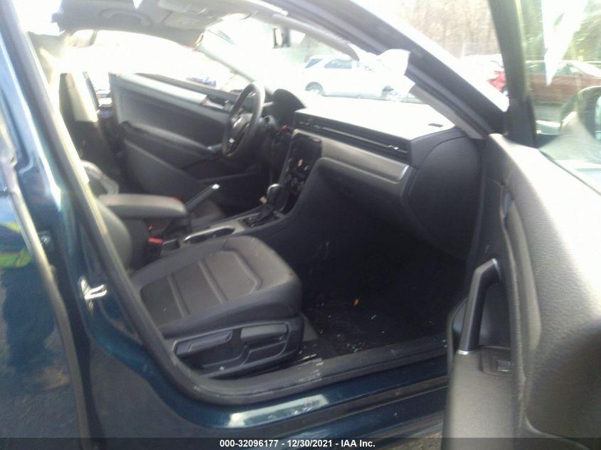 VOLKSWAGEN PASSAT 2.0T SE 2021