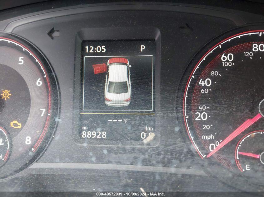 VOLKSWAGEN PASSAT 2.0T SE 2020