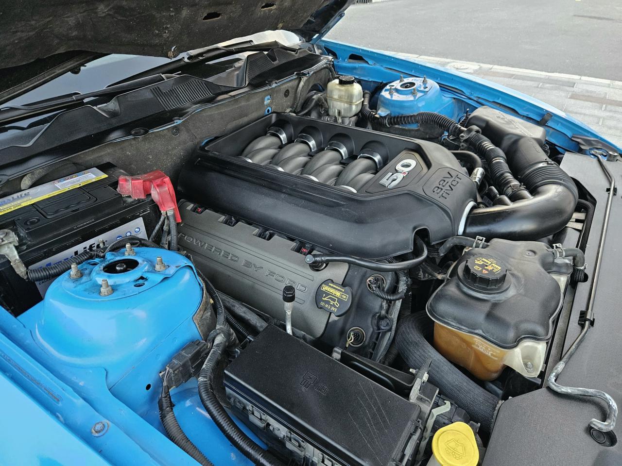 FORD MUSTANG GT  2012