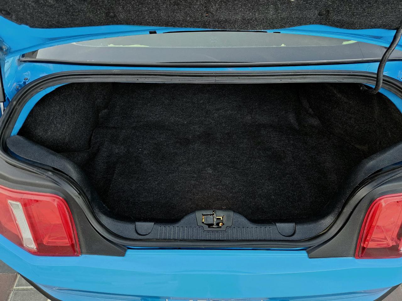 FORD MUSTANG GT  2012