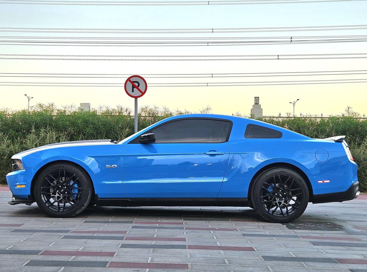 FORD MUSTANG GT  2012