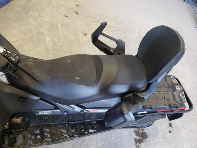 SKI DOO SNOWMOBILE GRAND TOUR 2021